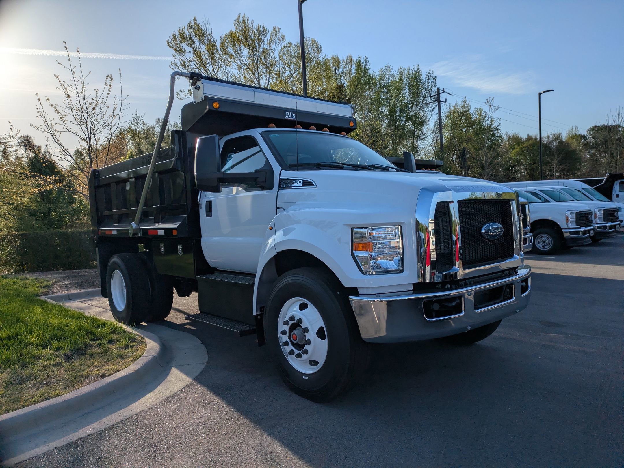 New 2027 Ford F750 2WD Regular Cab Super Duty image 2