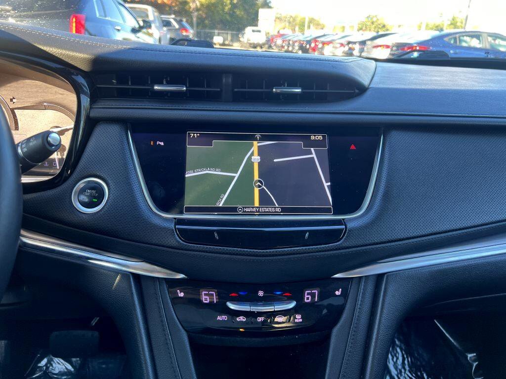 Used 2017 Cadillac XT5 Luxury w/ Driver Awareness Package image 15