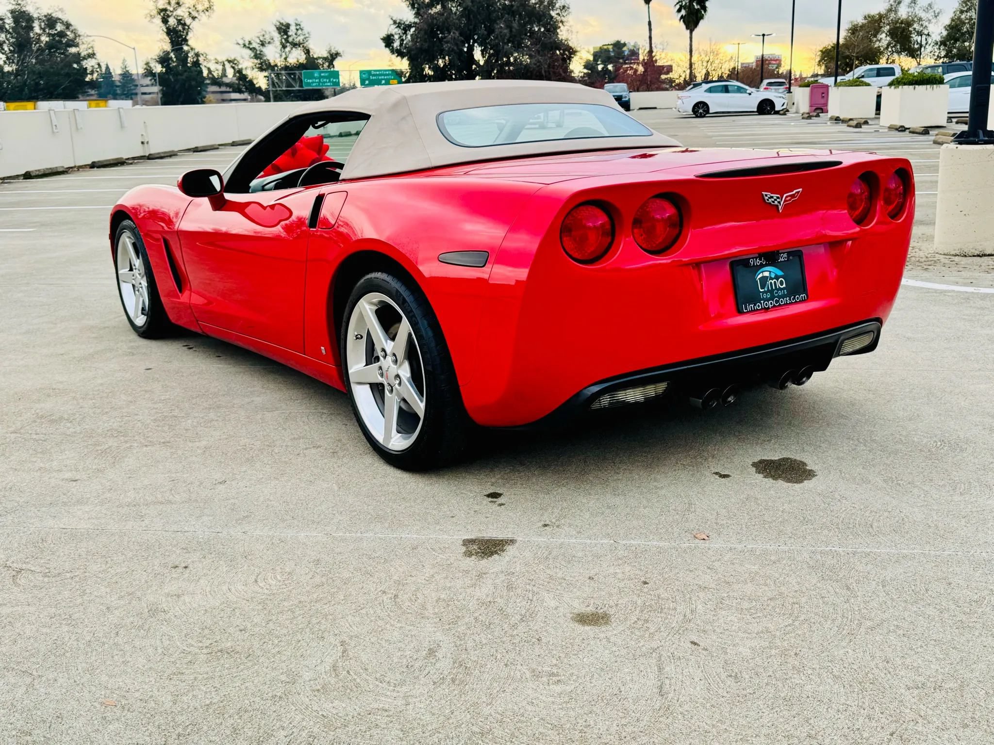 Used 2006 Chevrolet Corvette Convertible w/ Preferred Equipment Group RWD image 46