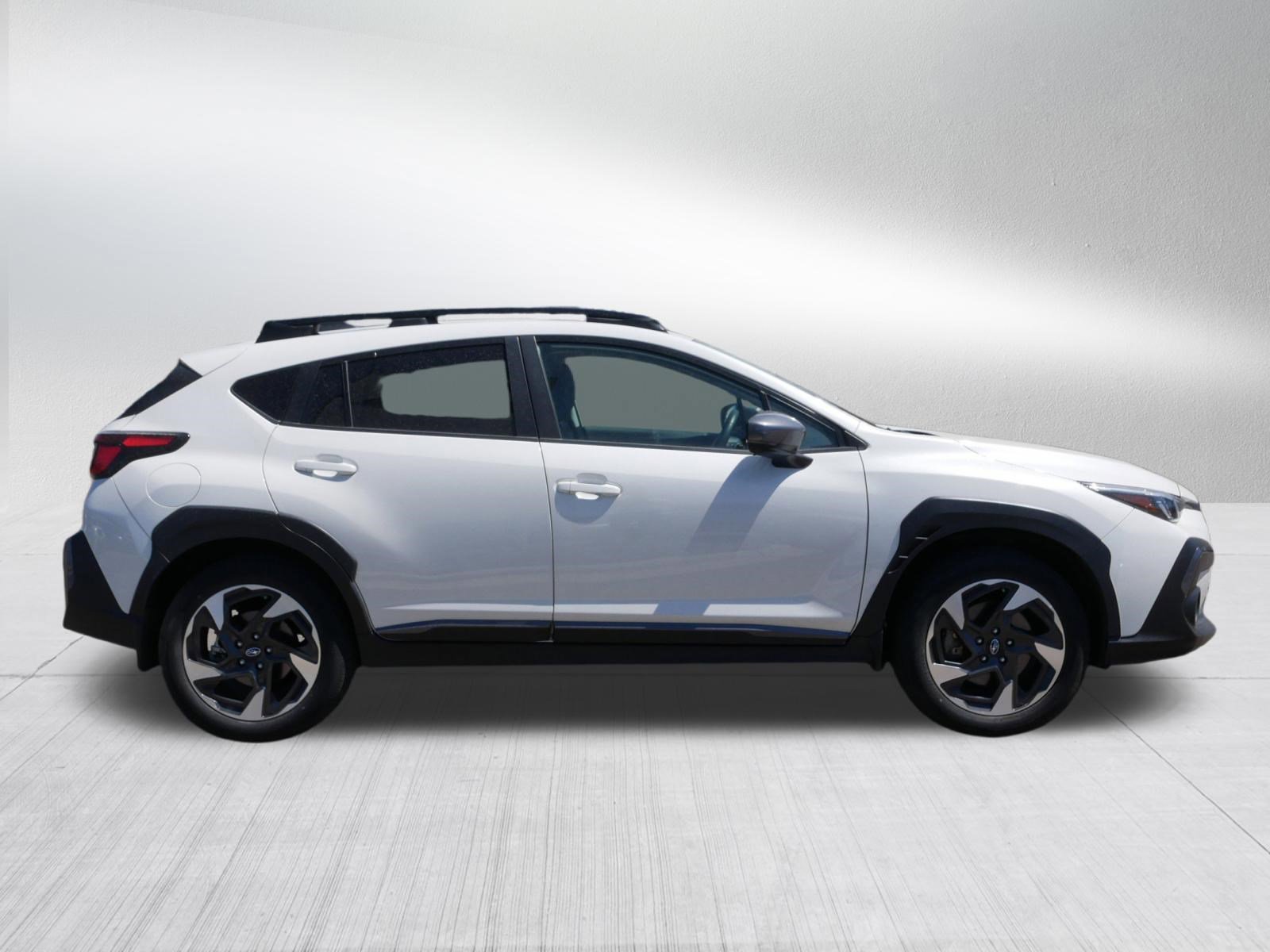 Used 2024 Subaru Crosstrek 2.5i Limited AWD/4WD image 8