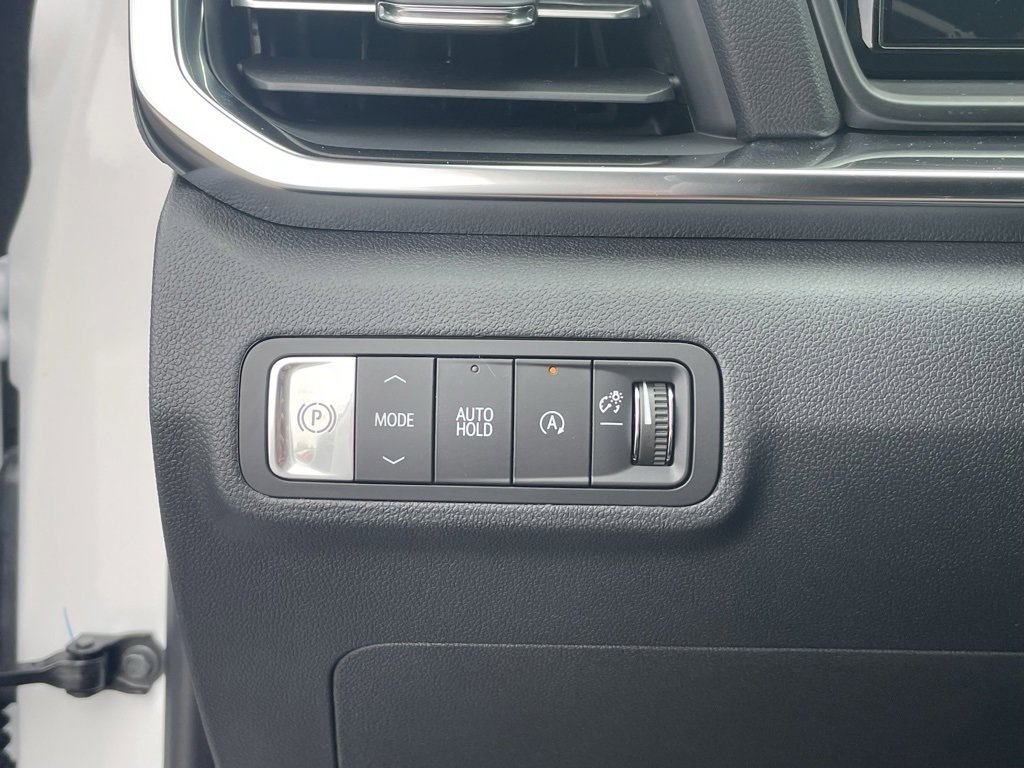 New 2026 GMC Acadia Elevation image 16