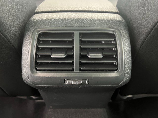 Used 2017 Volkswagen Golf SE AWD/4WD image 37
