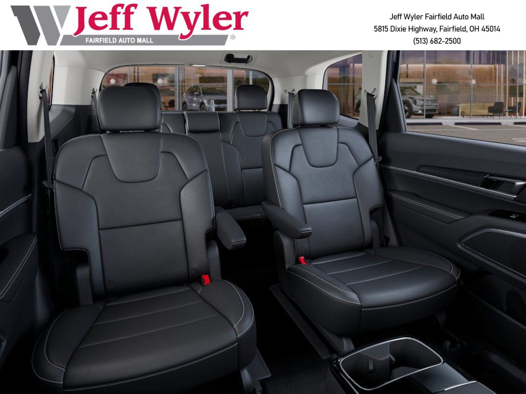 New 2025 Kia Telluride S image 17