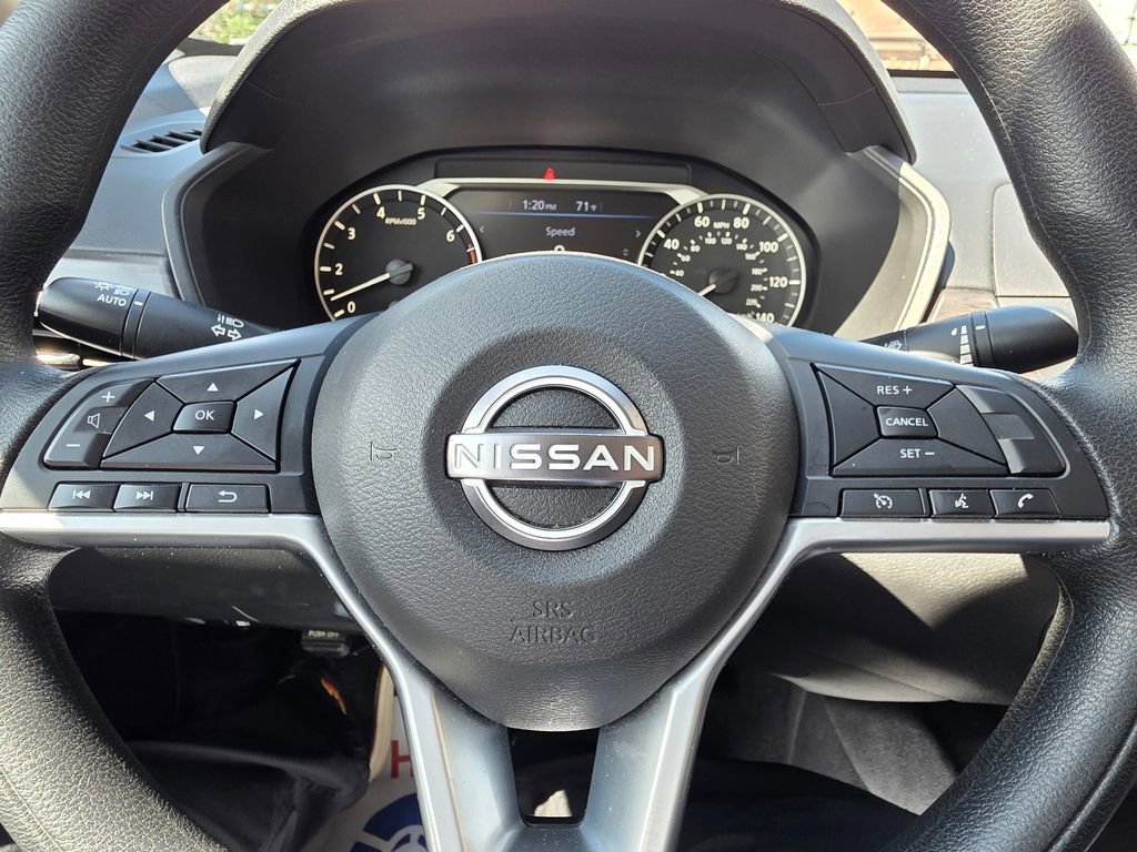 Used 2025 Nissan Altima 2.5 SV image 18