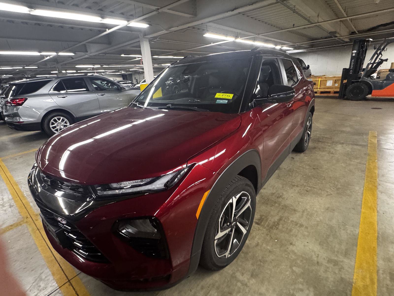 Used 2023 Chevrolet TrailBlazer RS w/ Convenience Package FWD image 2
