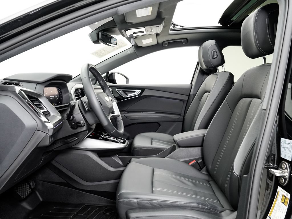 Used 2023 Audi Q4 e-tron Premium Plus w/ Premium Plus AWD/4WD image 6