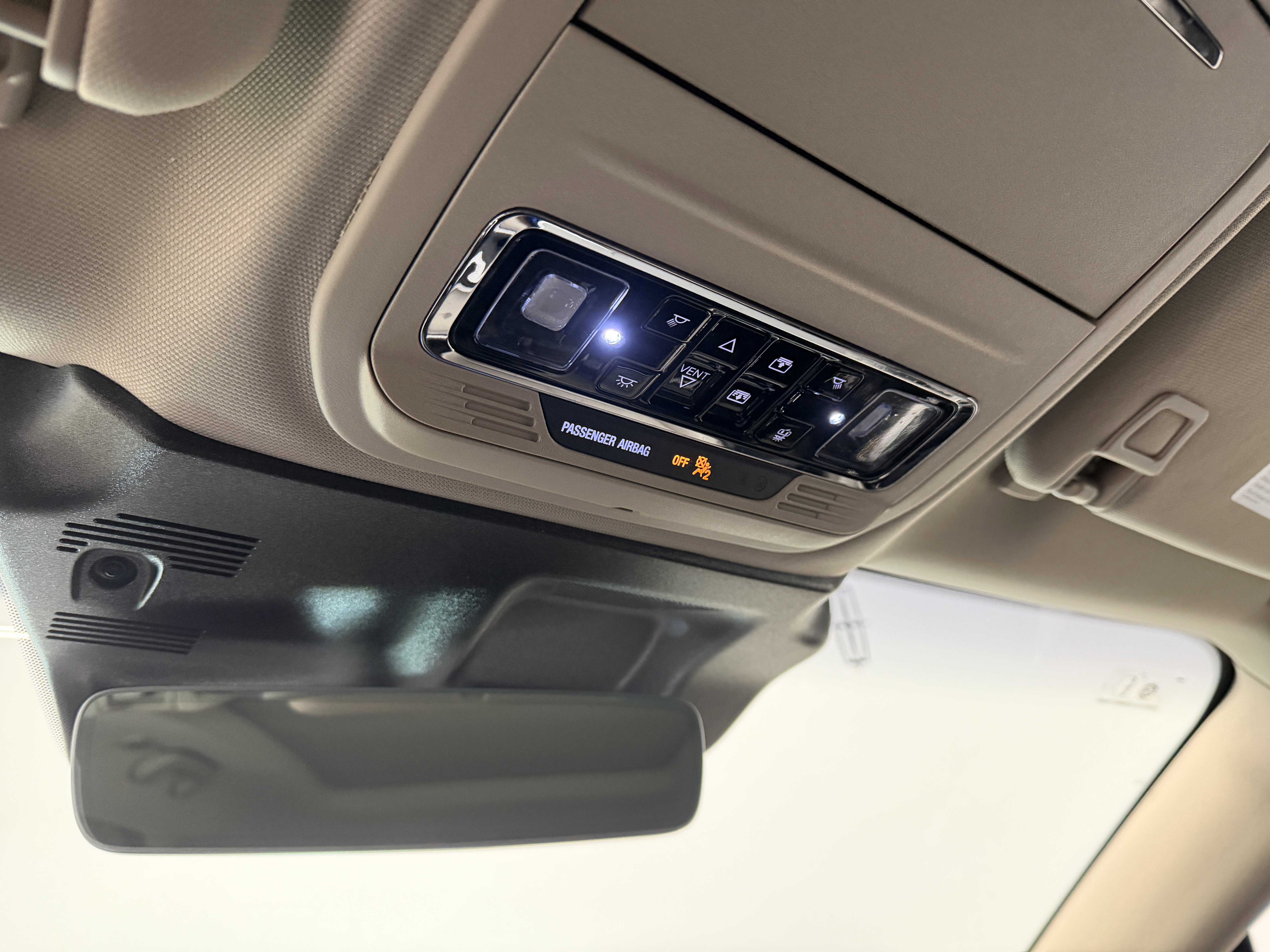 Used 2025 Lincoln Corsair Grand Touring w/ Equipment Group 301A image 6