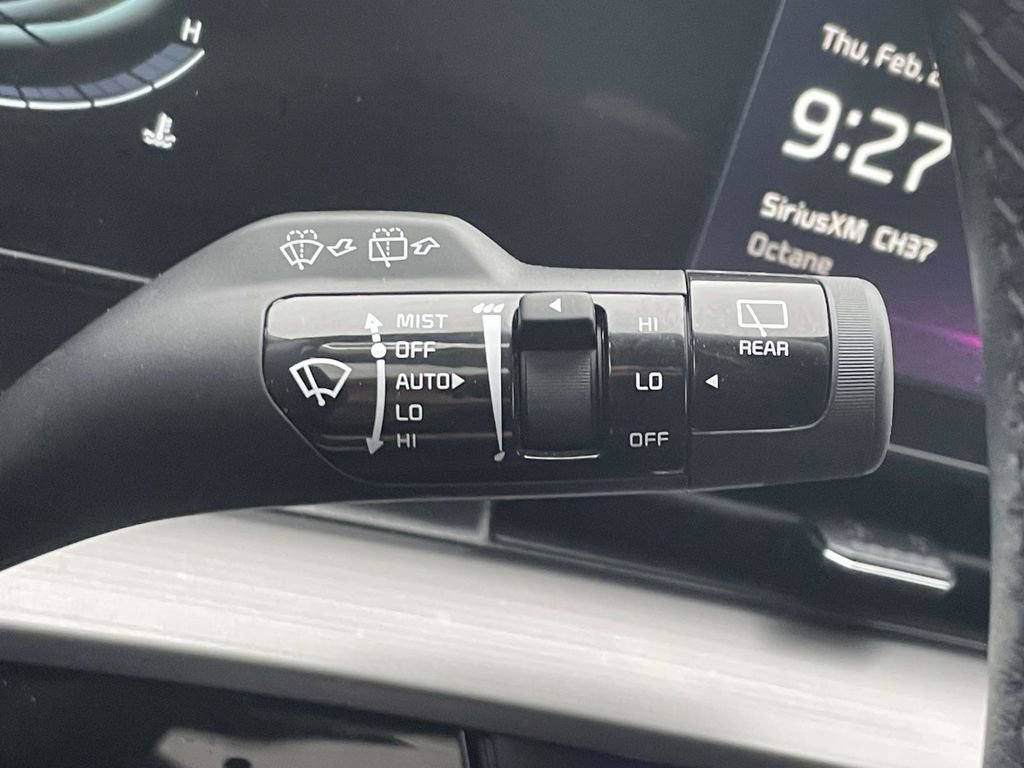 Used 2024 Kia Sportage EX image 32