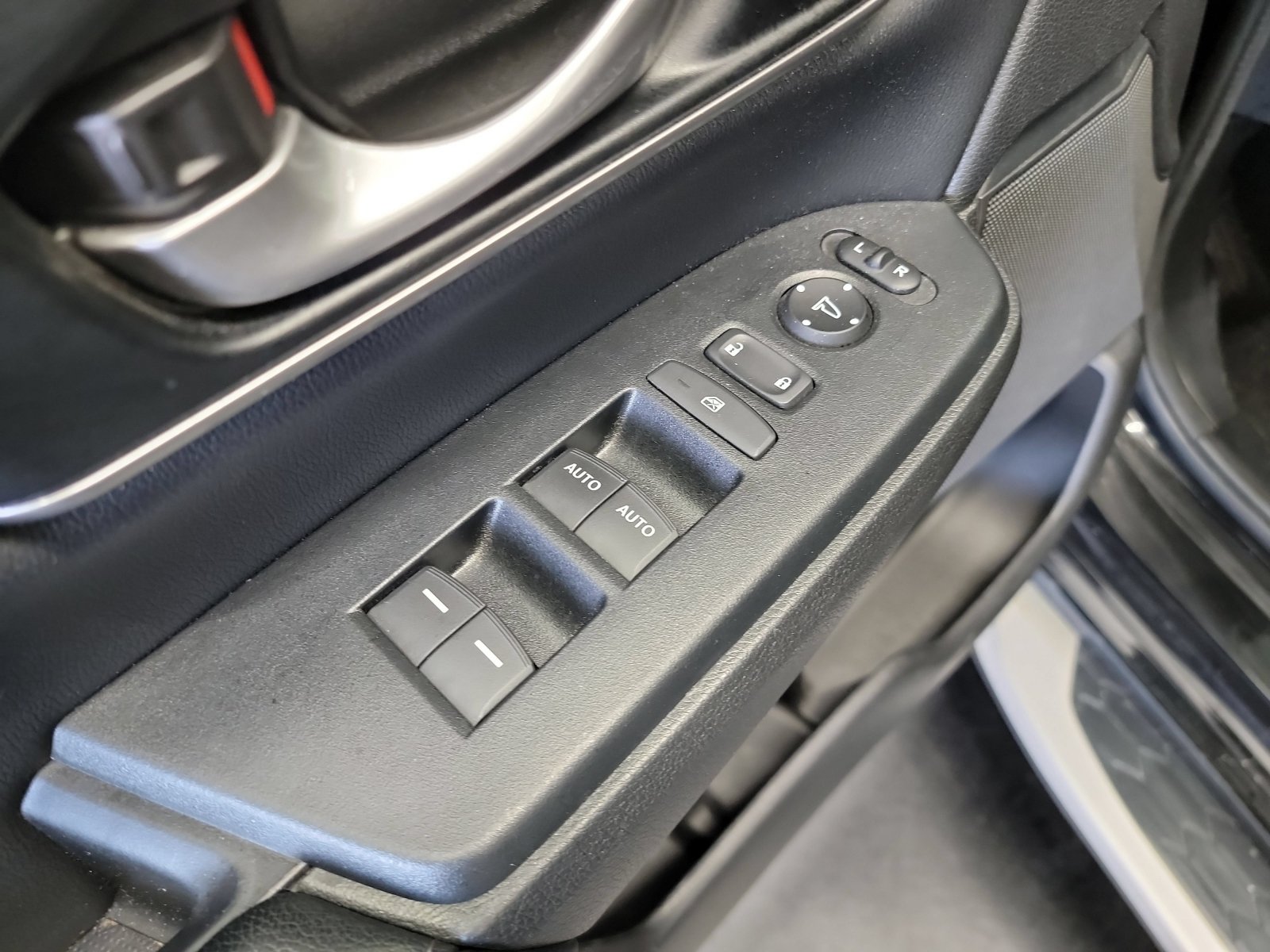 Used 2022 Honda CR-V EX-L image 14