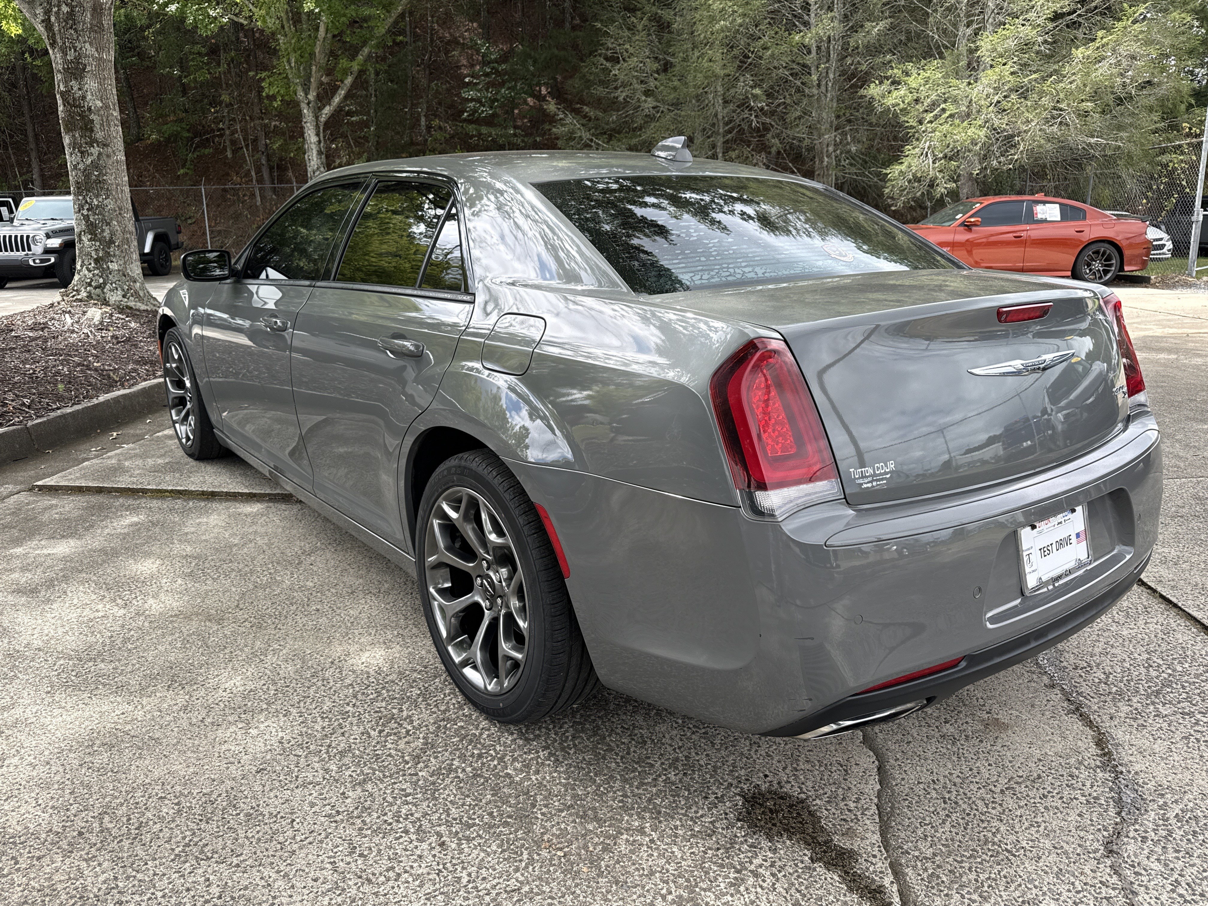 Used 2017 Chrysler 300 S w/ 300S Premium Group 2 RWD image 5