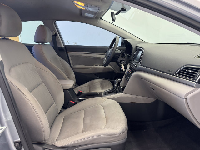 Used 2017 Hyundai Elantra SE FWD image 21