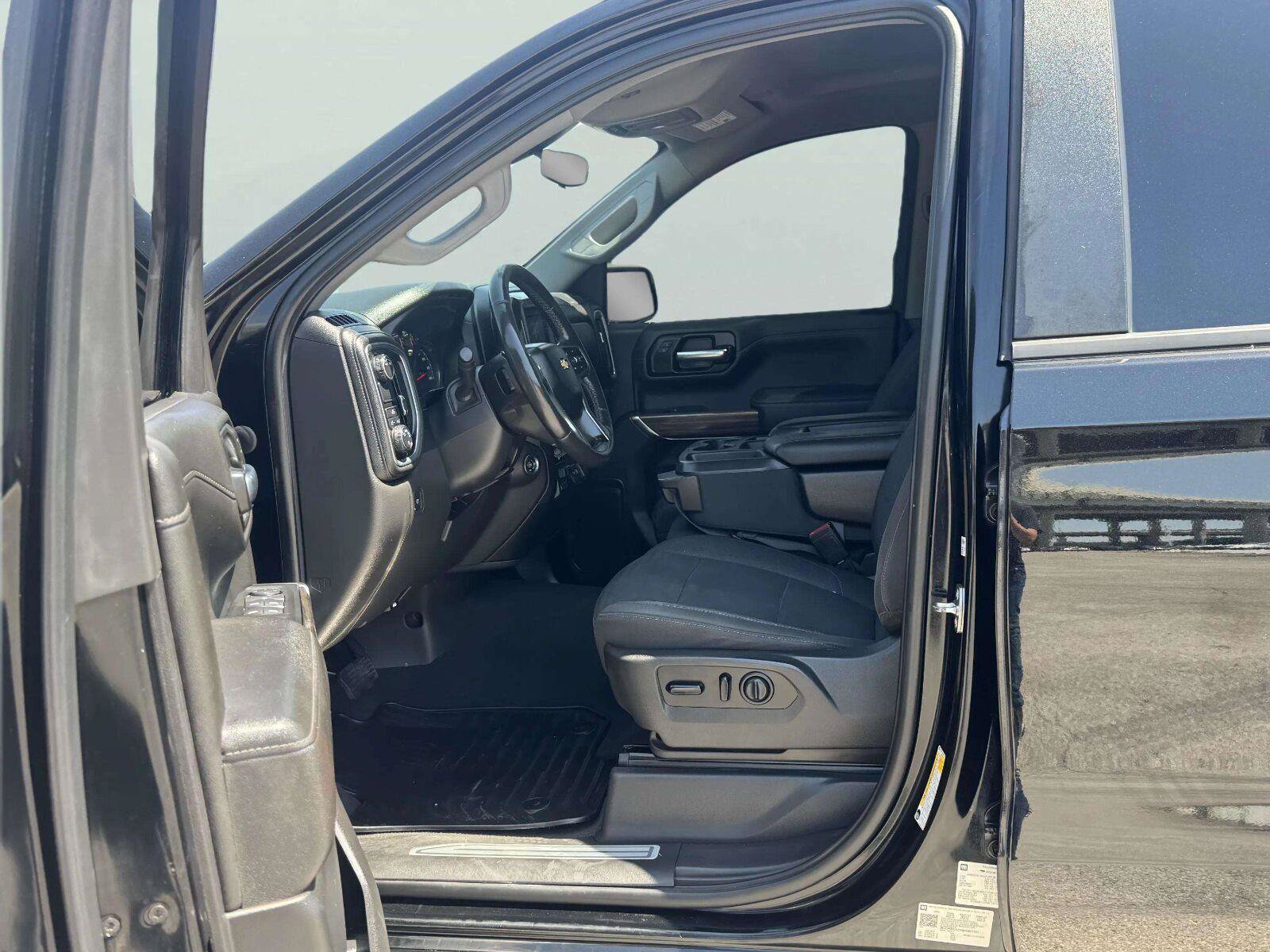 Used 2021 Chevrolet Silverado 1500 LT RWD image 16