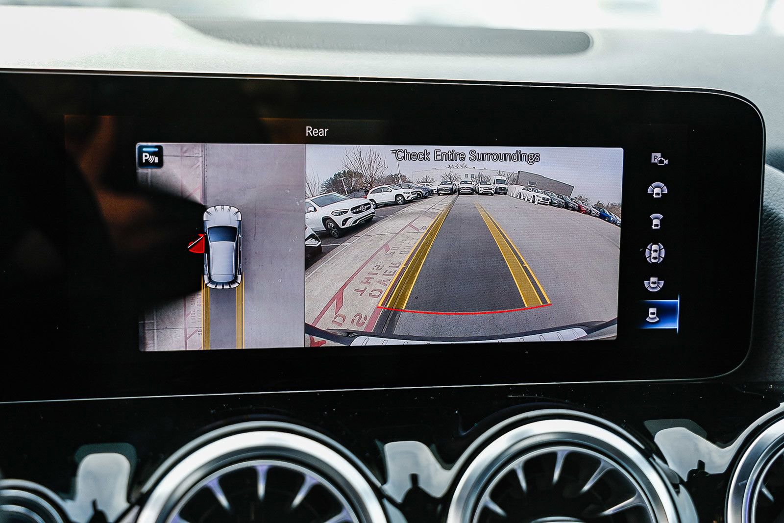 Certified 2023 Mercedes-Benz GLA 250 4MATIC image 23