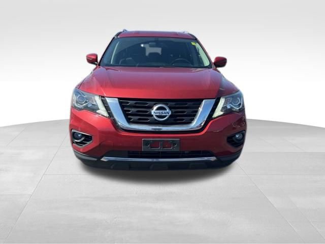 Used 2017 Nissan Pathfinder SV image 2