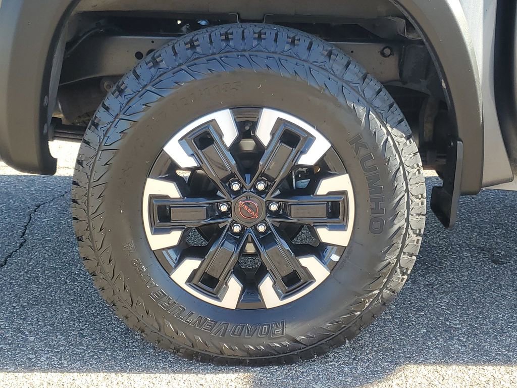 Used 2024 Nissan Frontier PRO-4X image 5