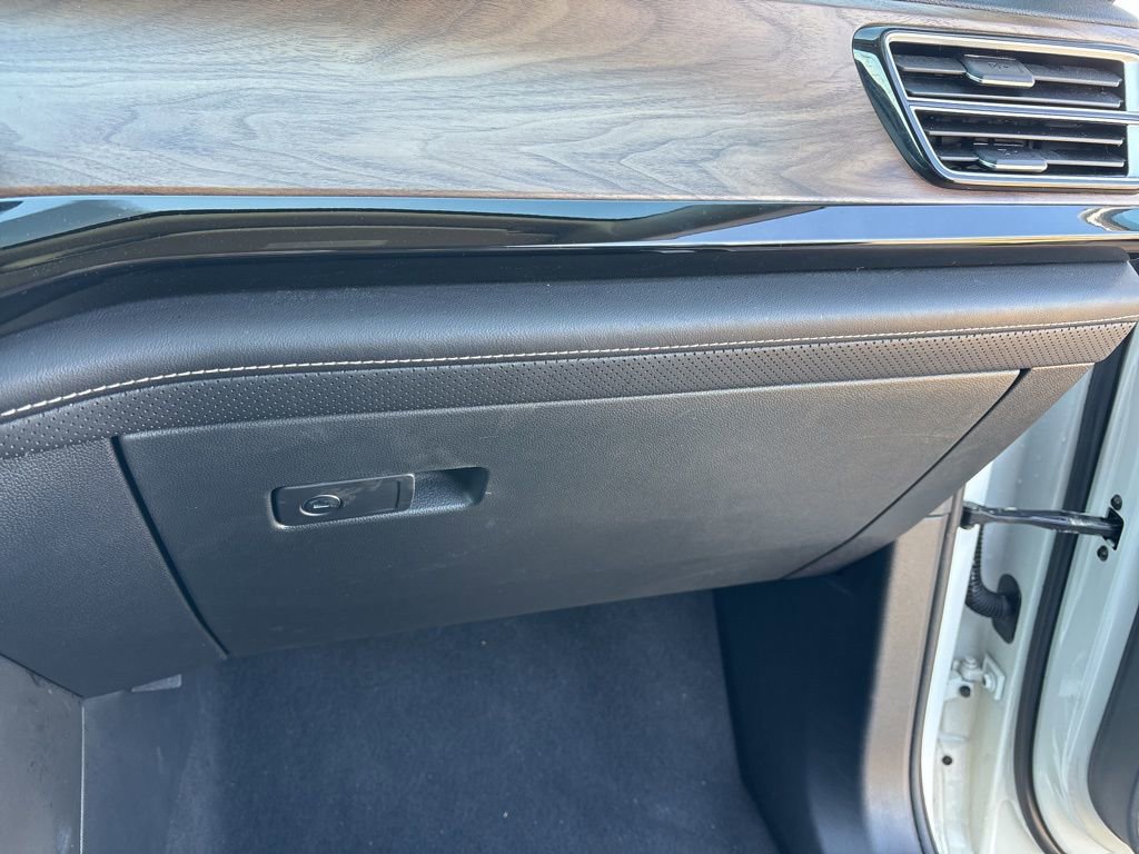 Used 2025 Volkswagen Atlas SE image 20