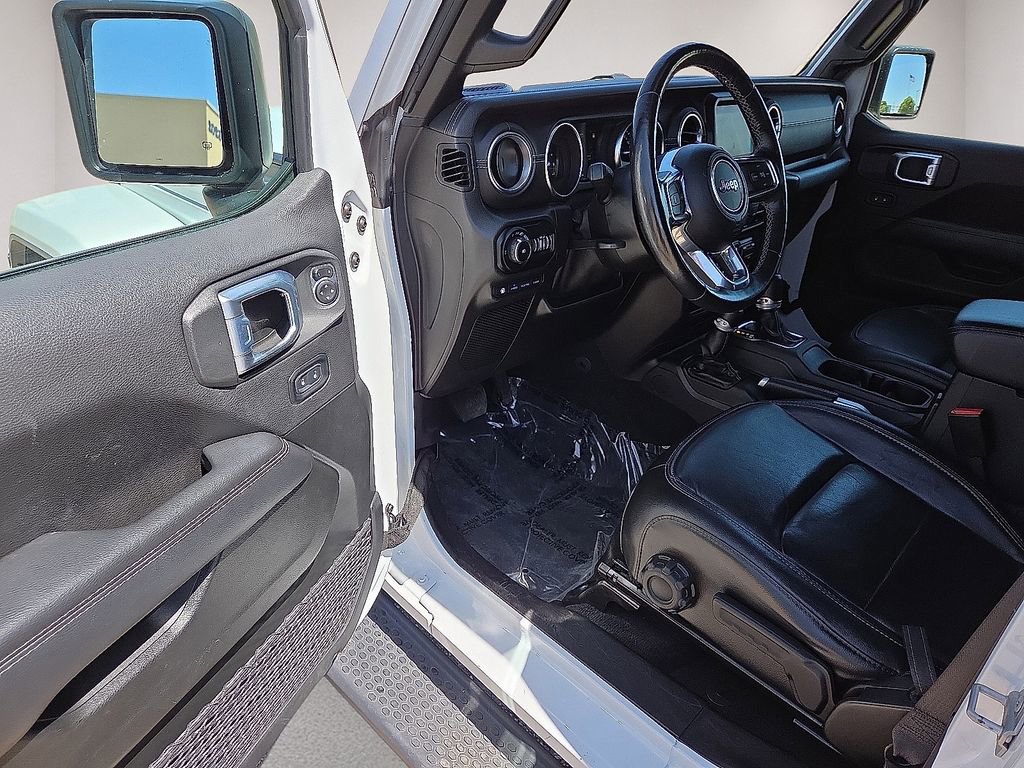 Used 2021 Jeep Wrangler Unlimited Sahara w/ Cold Weather Group AWD/4WD image 20
