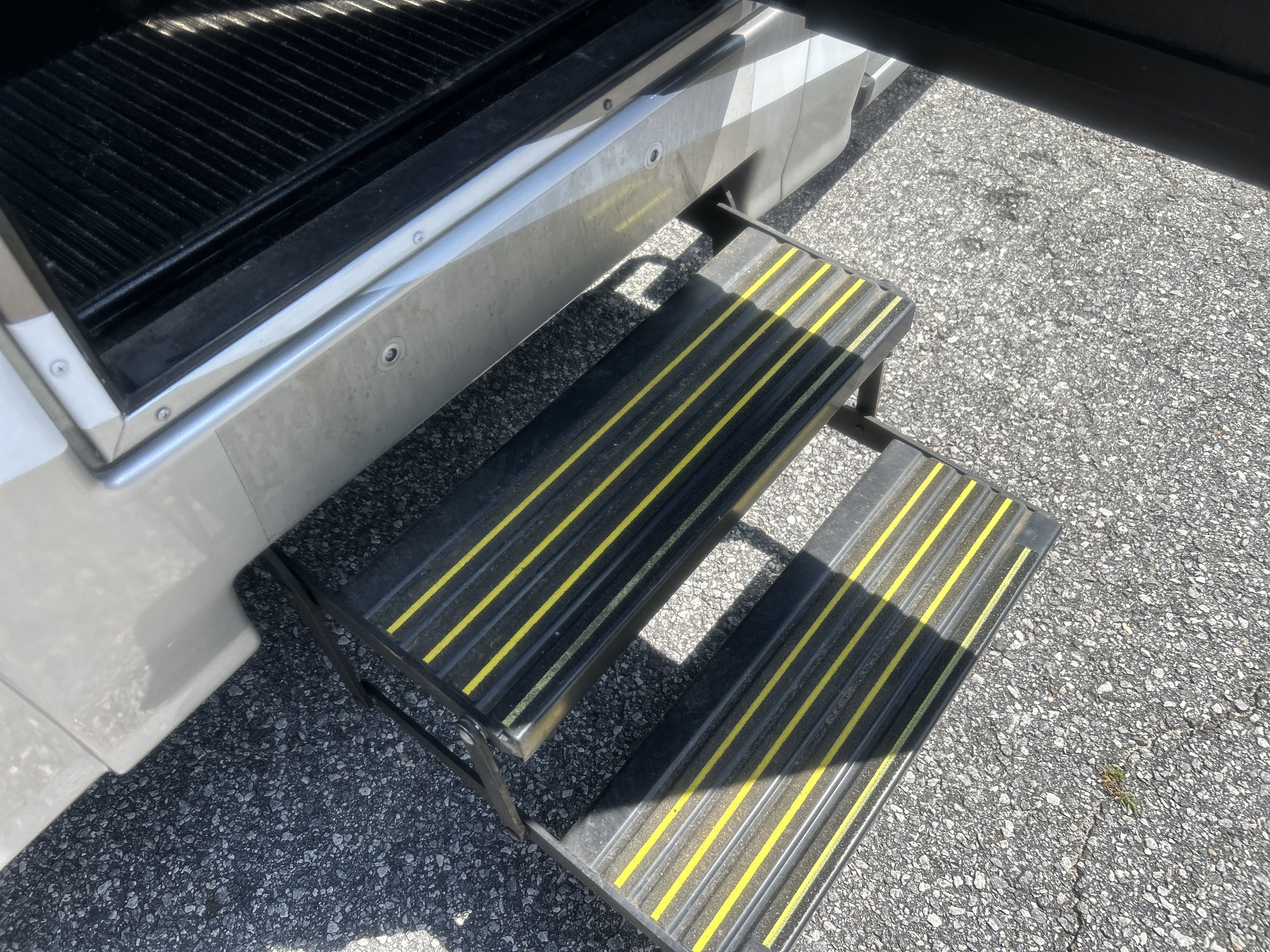 Used 2015 Mercedes-Benz Sprinter 3500 image 83