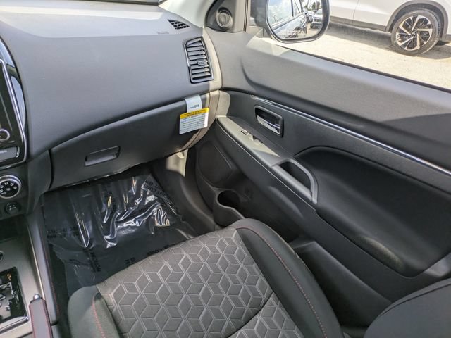 New 2026 Mitsubishi Outlander Sport LE AWD/4WD image 17