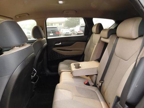 Used 2020 Hyundai Santa Fe SEL FWD image 11