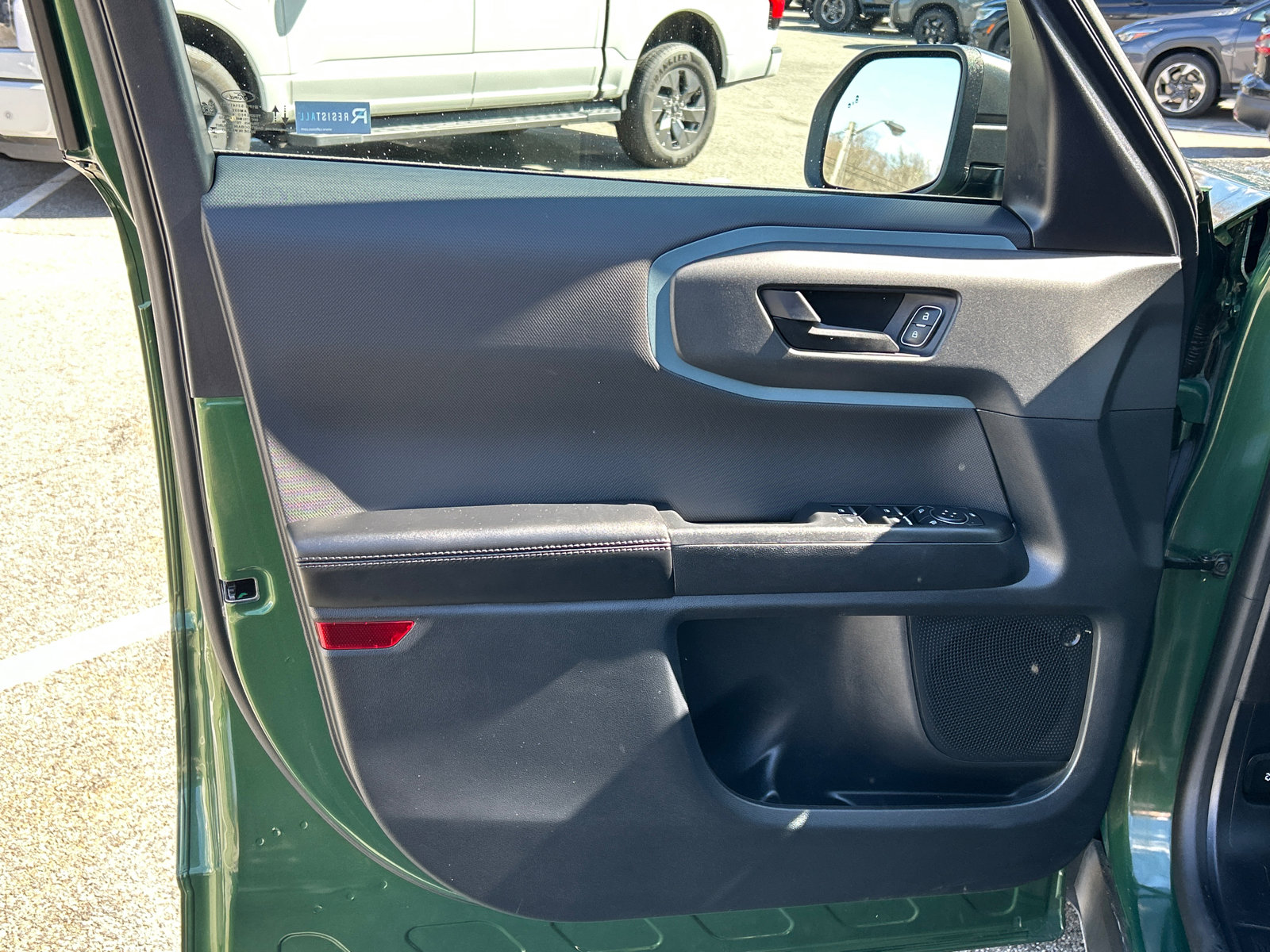 Used 2023 Ford Bronco Sport Badlands image 9