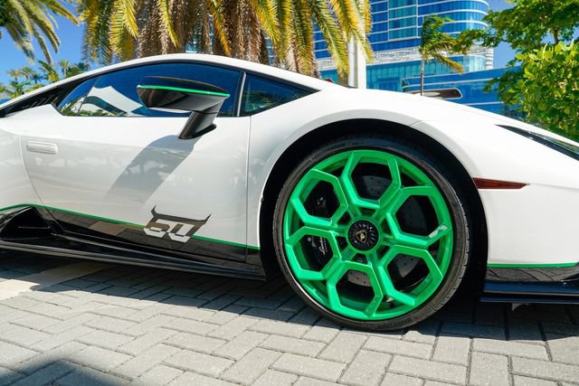 Used 2023 Lamborghini Huracan Tecnica RWD image 34