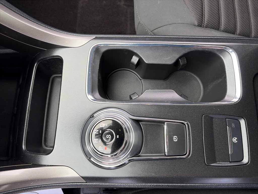 Used 2019 Ford Fusion SE FWD image 23
