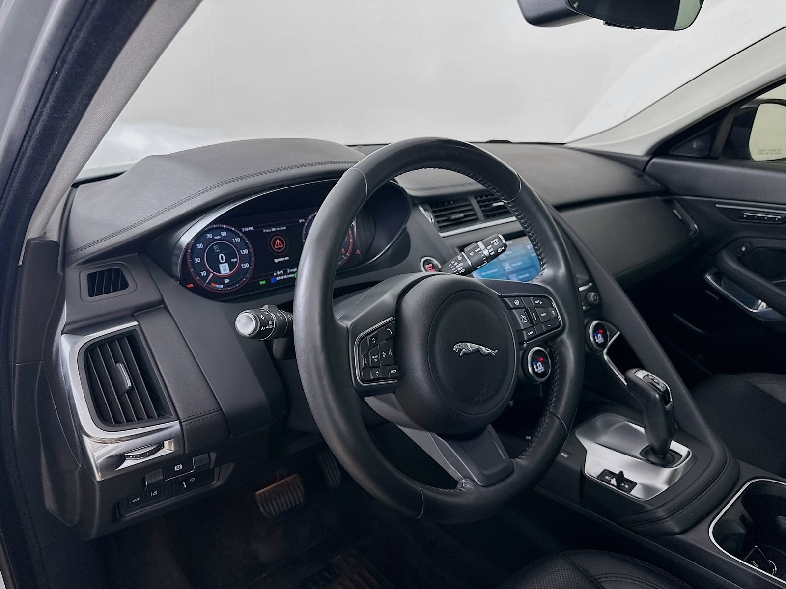 Used 2018 Jaguar E-PACE SE AWD/4WD image 32