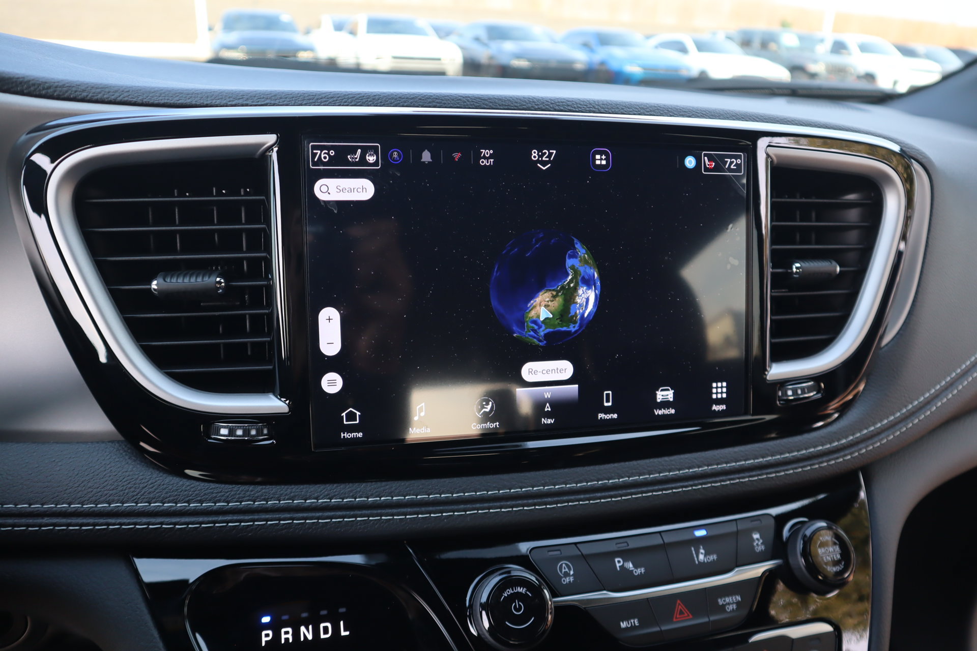New 2027 Chrysler Pacifica Limited FWD image 8