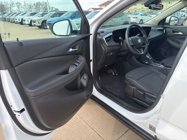 Used 2024 Buick Encore GX Preferred image 9