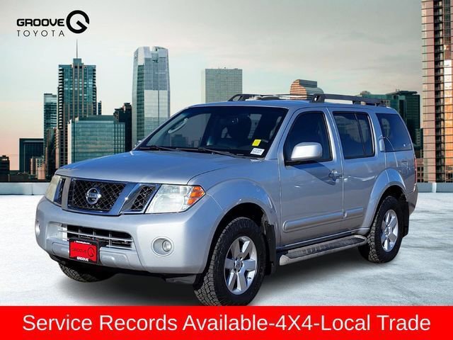 Used 2011 Nissan Pathfinder SV image 1