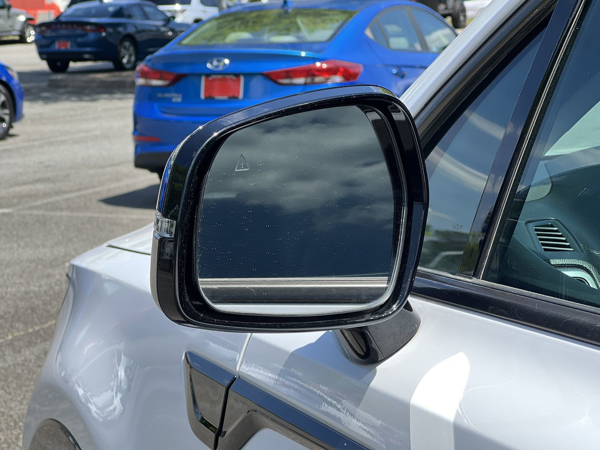 Used 2023 Kia Sorento S w/ Panoramic Sunroof Package FWD image 30