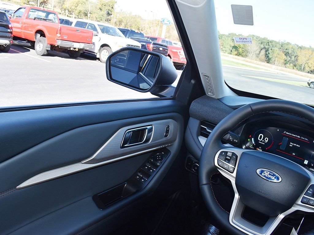 New 2026 Ford Explorer Active w/ Active Comfort Package image 18