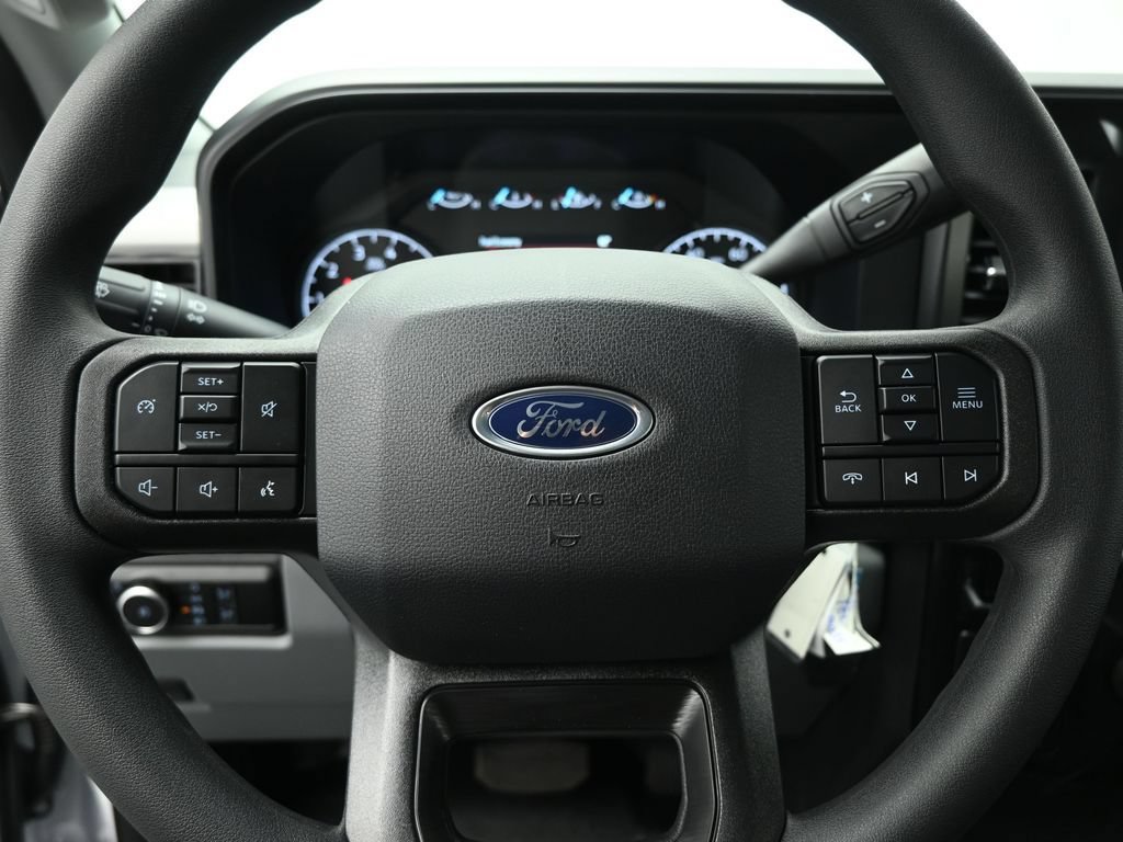 New 2026 Ford F250 XL w/ XL Chrome Package RWD image 12