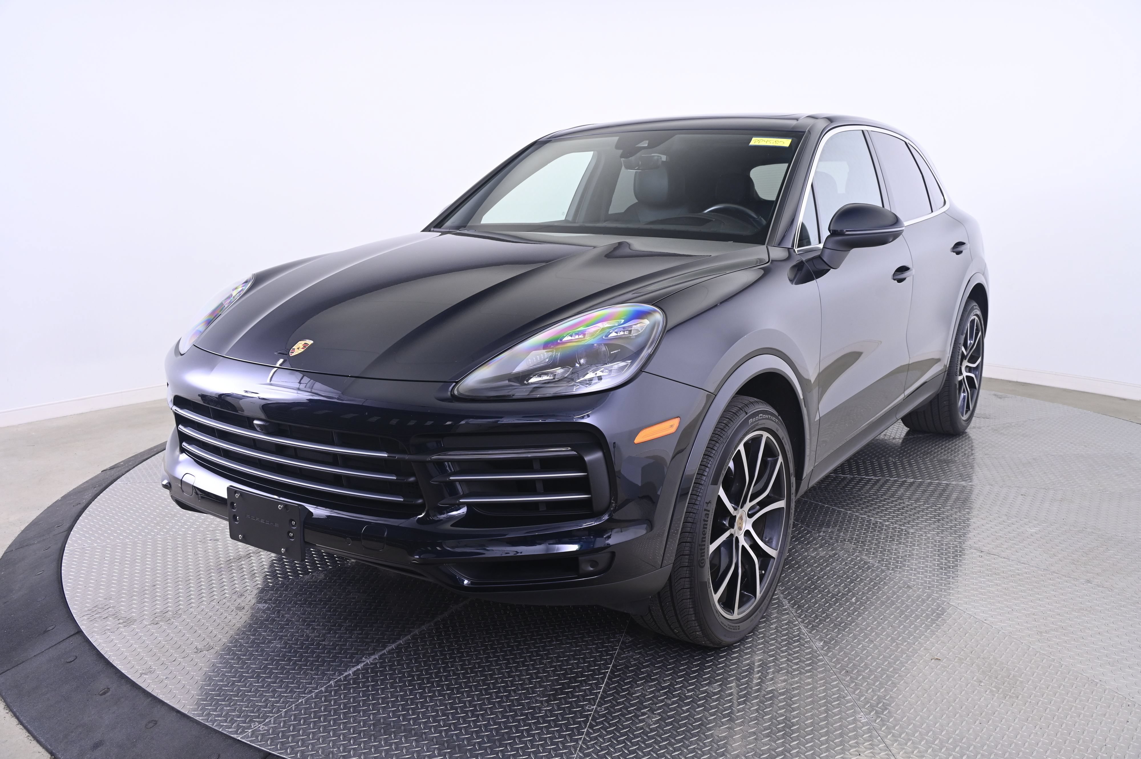 Certified 2020 Porsche Cayenne AWD/4WD image 1