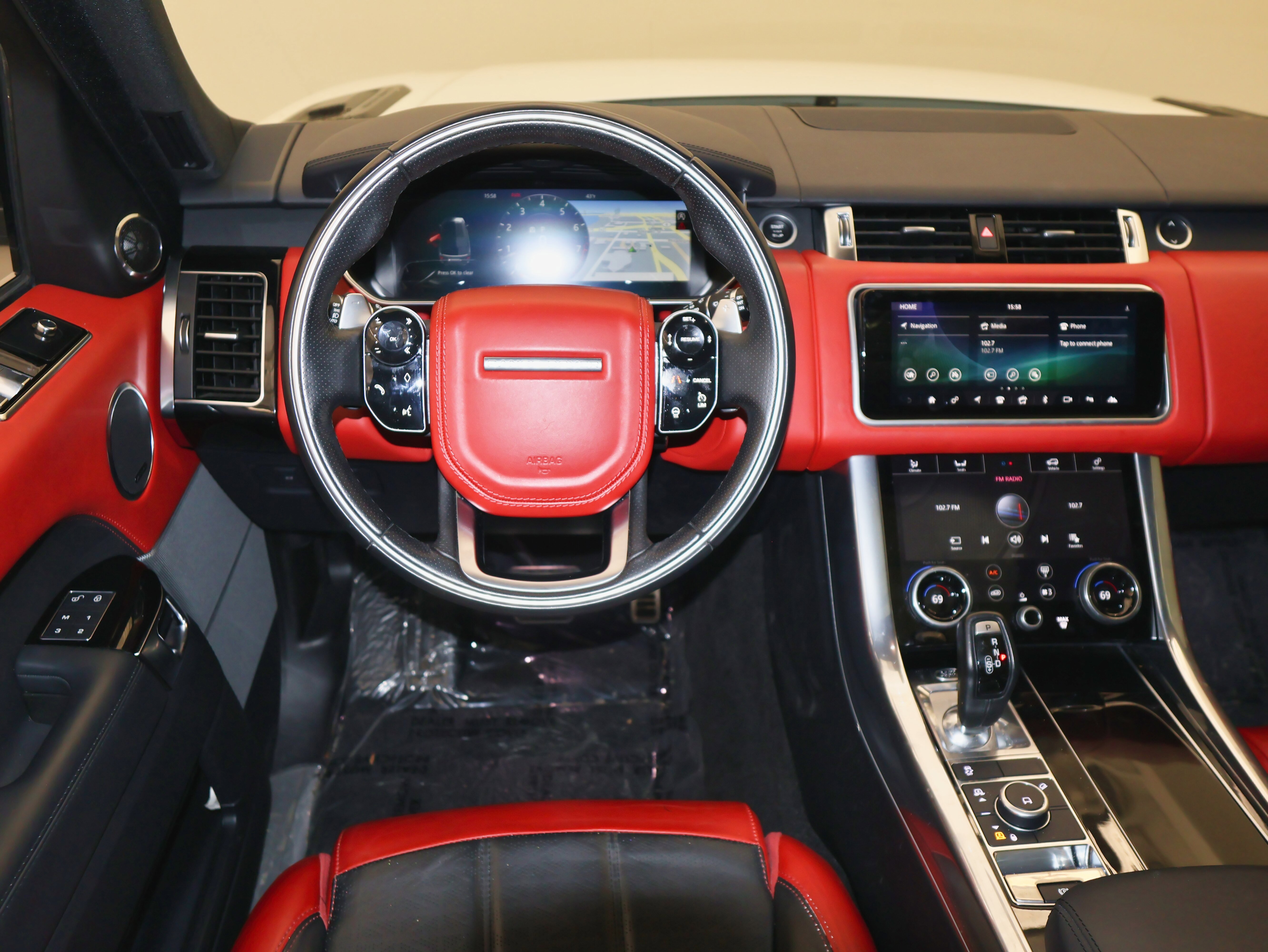 Used 2018 Land Rover Range Rover Sport HSE Dynamic image 24