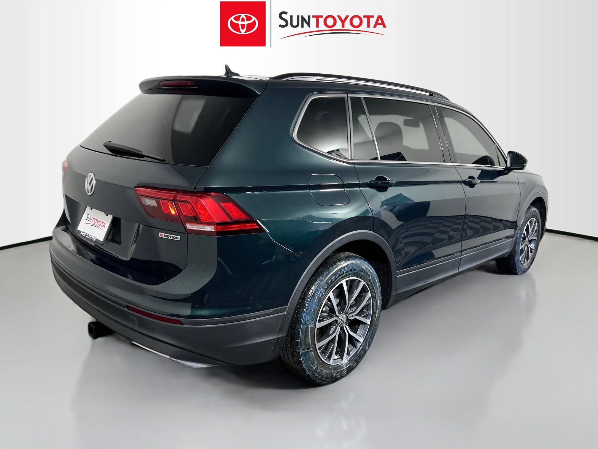 Used 2019 Volkswagen Tiguan SE AWD/4WD image 4