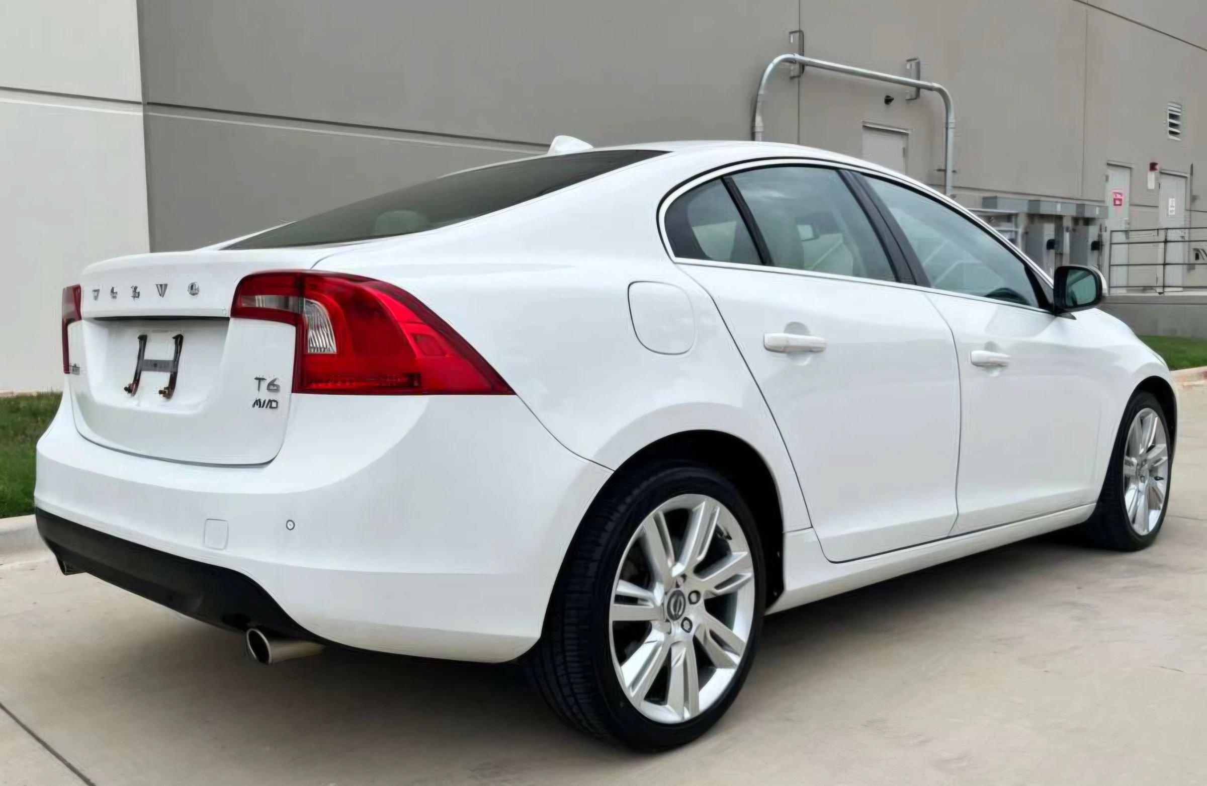 Used 2013 Volvo S60 T6 AWD/4WD image 7