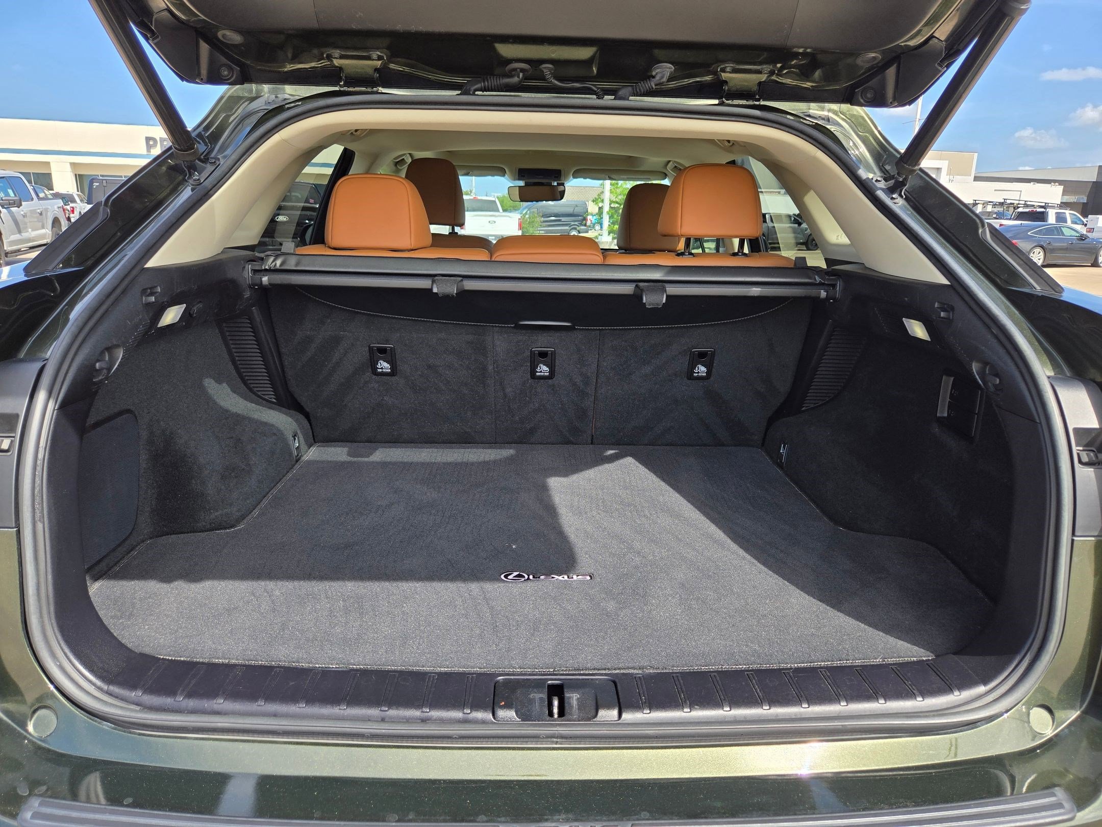 Used 2021 Lexus RX 450h AWD w/ Premium Package image 32