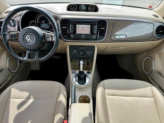 Used 2014 Volkswagen Beetle TDI FWD image 17