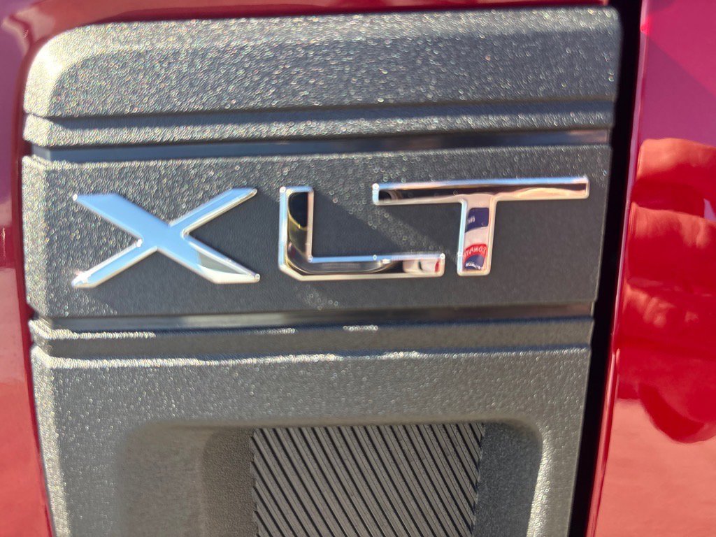 New 2025 Ford Maverick XLT w/ Equipment Group 301A image 16