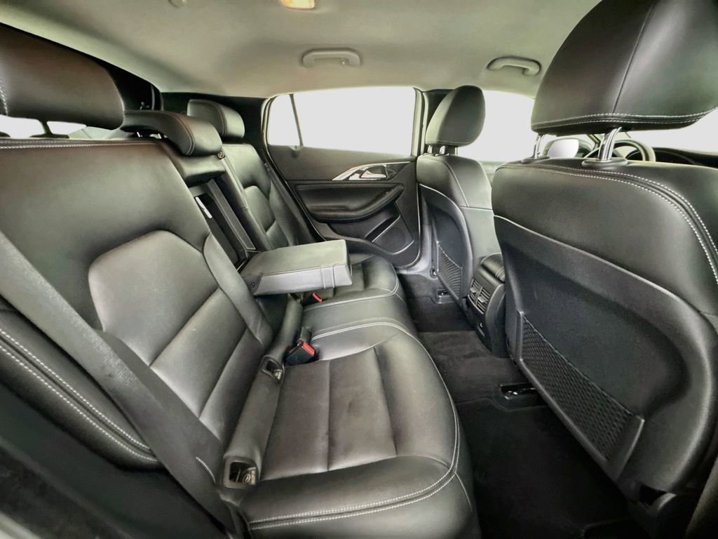 Used 2018 INFINITI QX30 AWD image 20