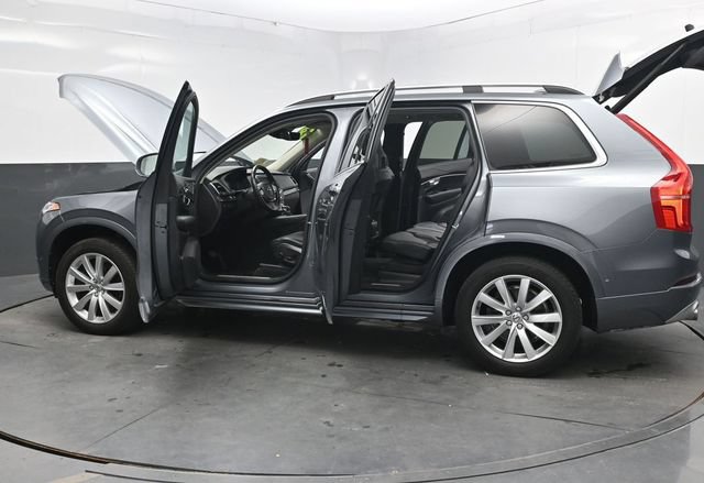 Used 2018 Volvo XC90 T5 Momentum w/ Convenience Package AWD/4WD image 46
