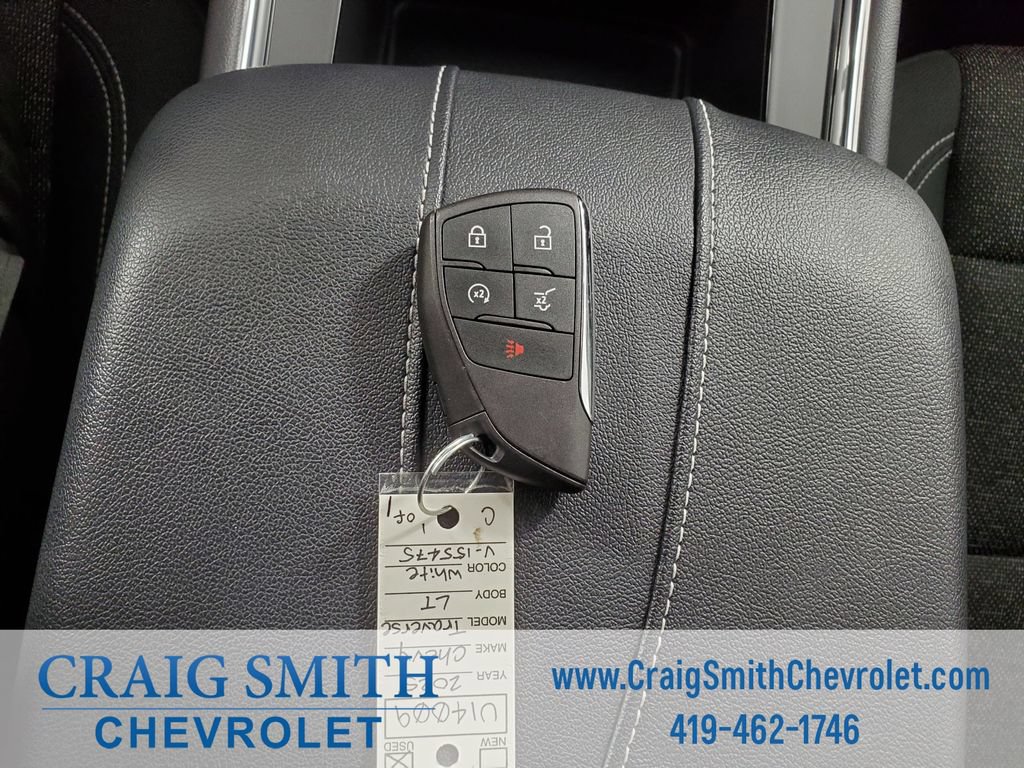 Used 2025 Chevrolet Traverse LT FWD image 29