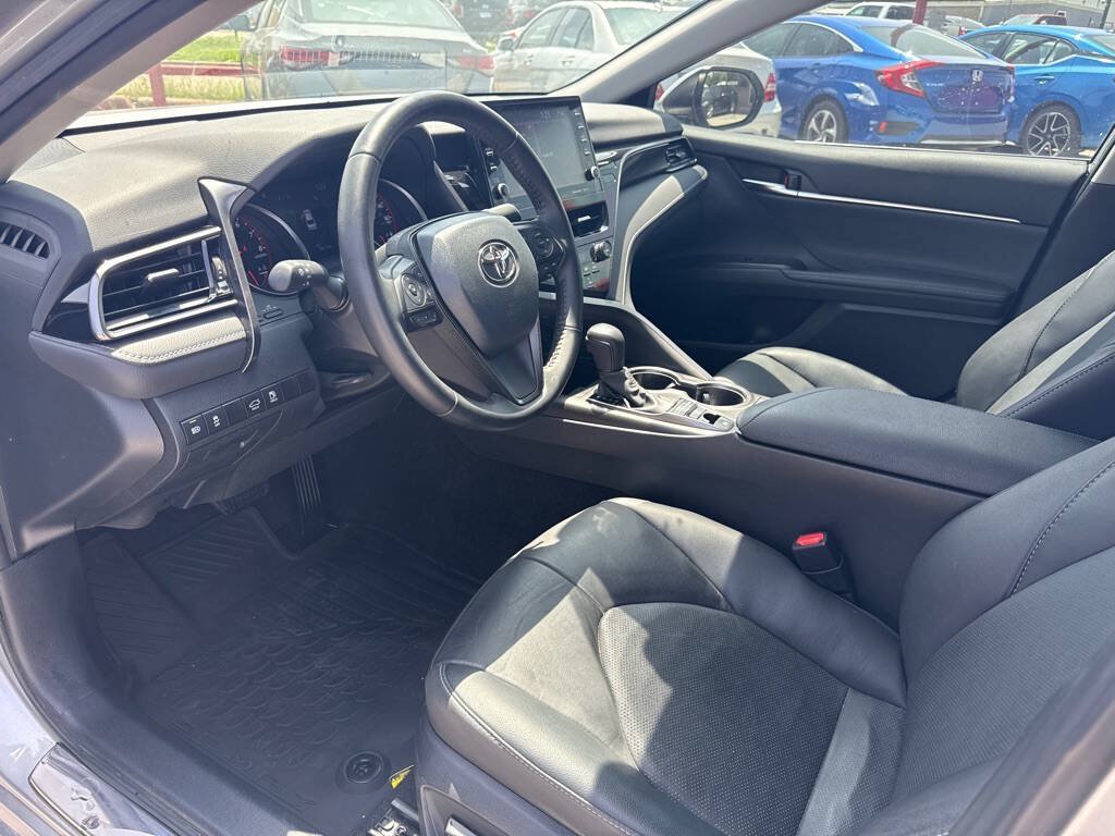 Used 2024 Toyota Camry XSE FWD image 11