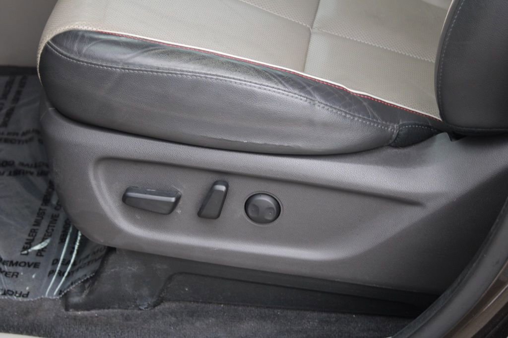 Used 2017 Kia Sedona LX w/ LX Essentials Premium Package image 16
