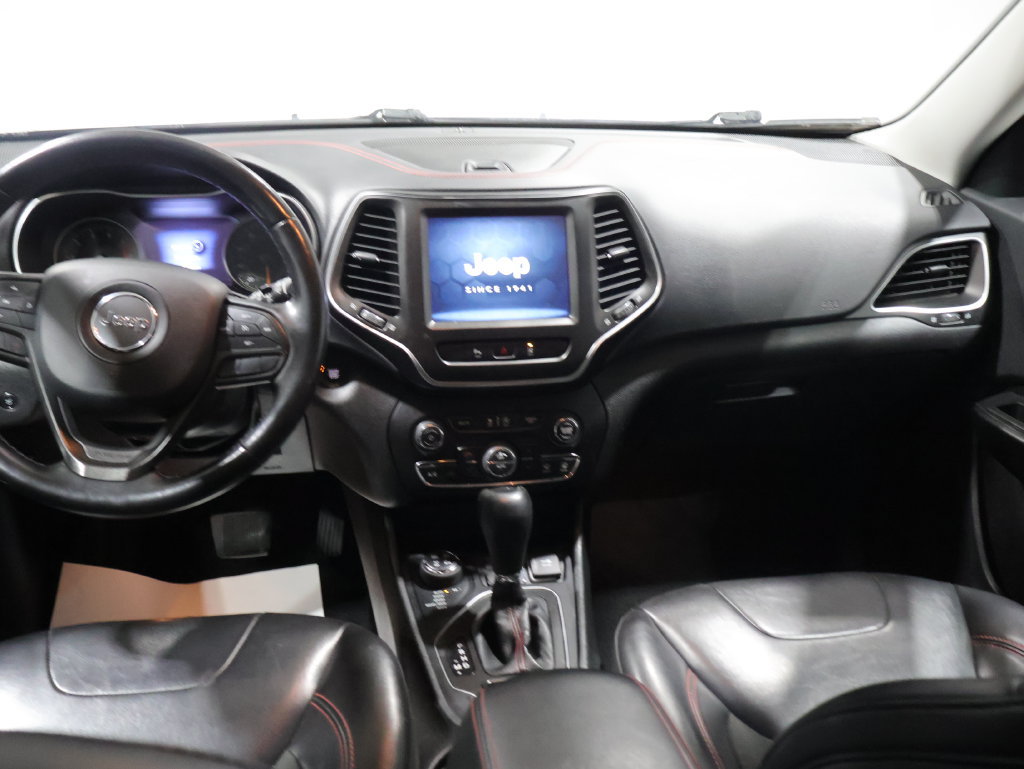Used 2021 Jeep Cherokee Trailhawk w/ Comfort/Convenience Group AWD/4WD image 16