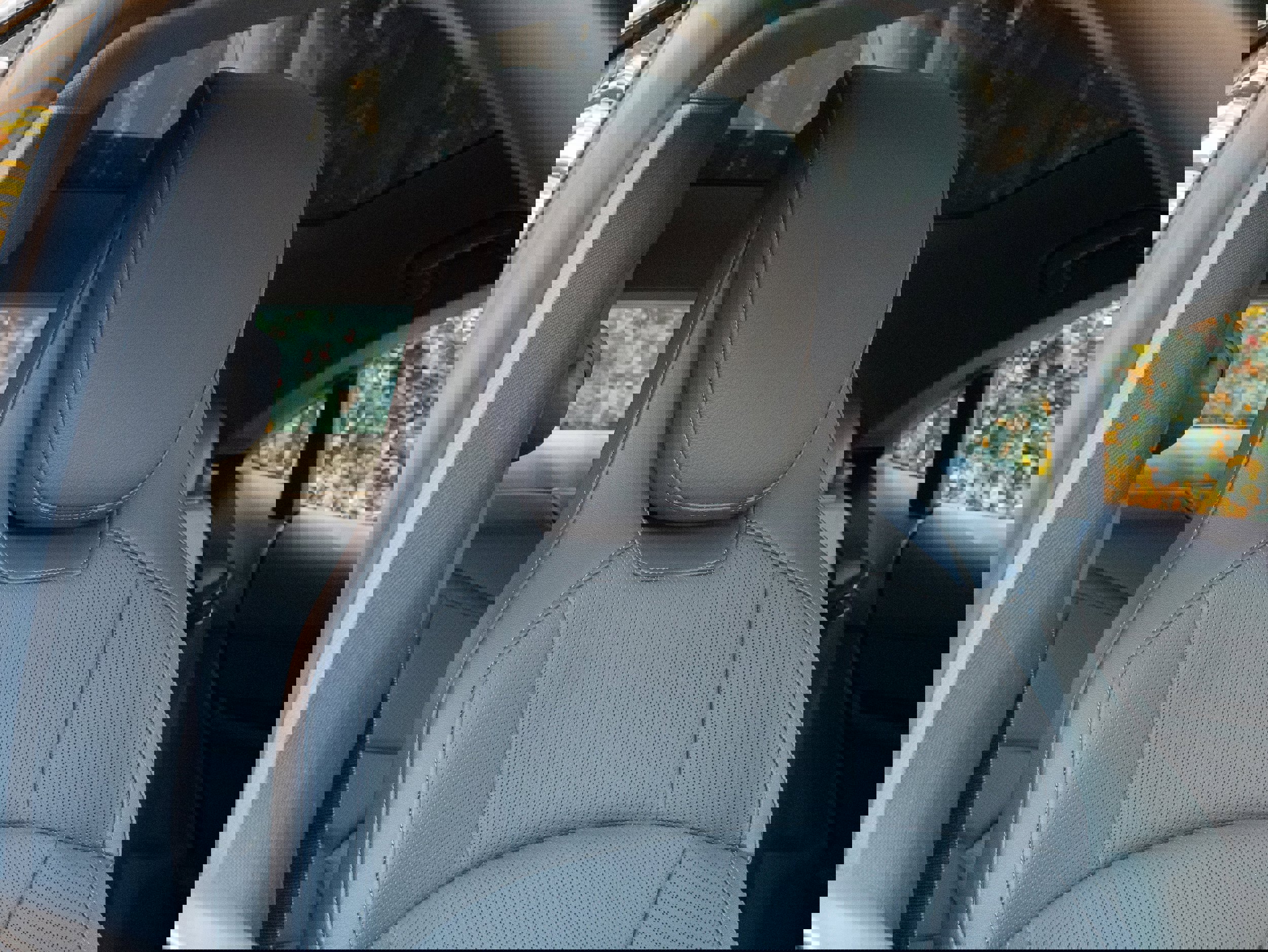 Used 2022 Porsche Taycan image 33