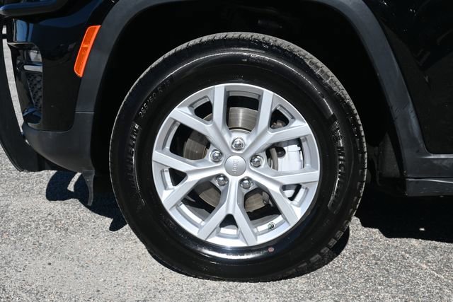 Used 2023 Jeep Grand Cherokee Limited image 27