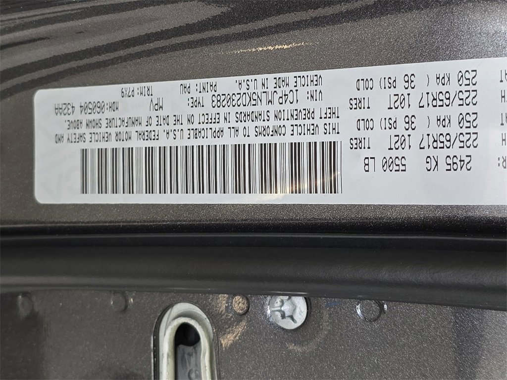 Used 2019 Jeep Cherokee Latitude Plus w/ Cold Weather Group image 37